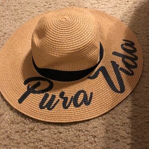 Pura Vida straw hat